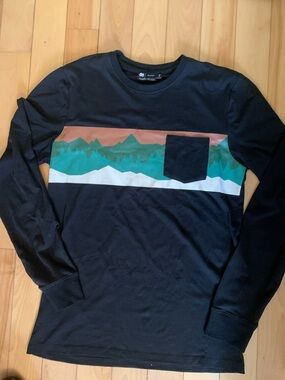 Men’s Long Sleeve Tee Shirt Mountain Graphic Skyline Black Simons Le 31